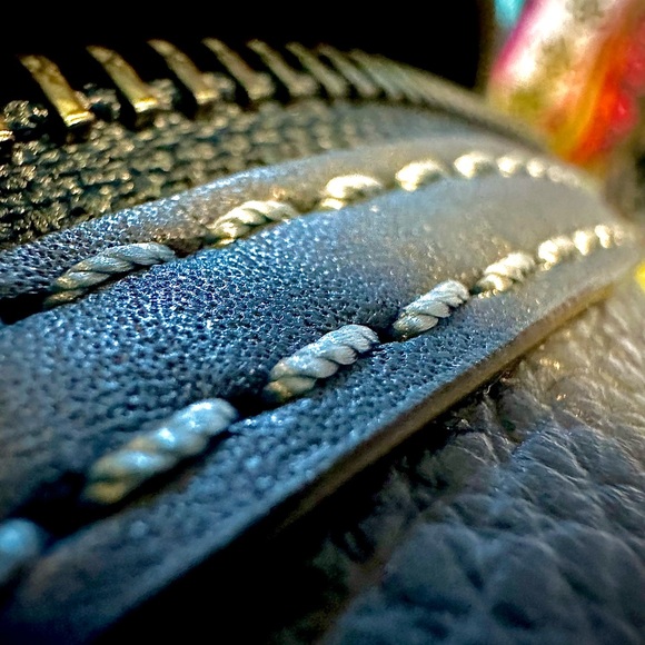 Brand New Coach Travel Set – Wallet, Passport Case, & toiletries bag - Picture 7 of 16